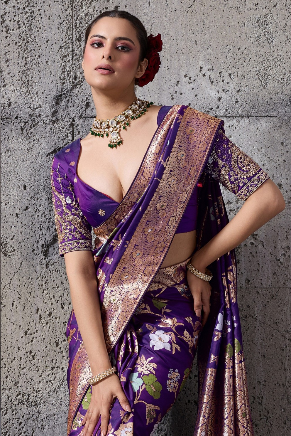 Violet Floral Paisley Zari Banarasi Silk Saree
