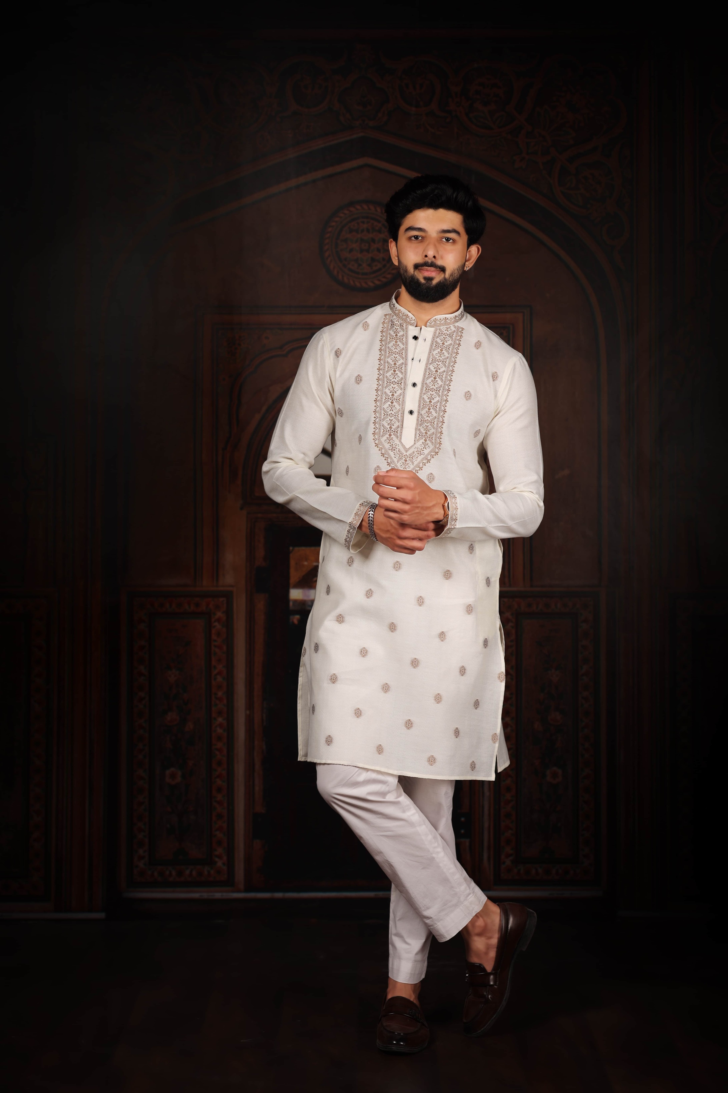 White Butti Jacquard Cotton Kurta Pyjama