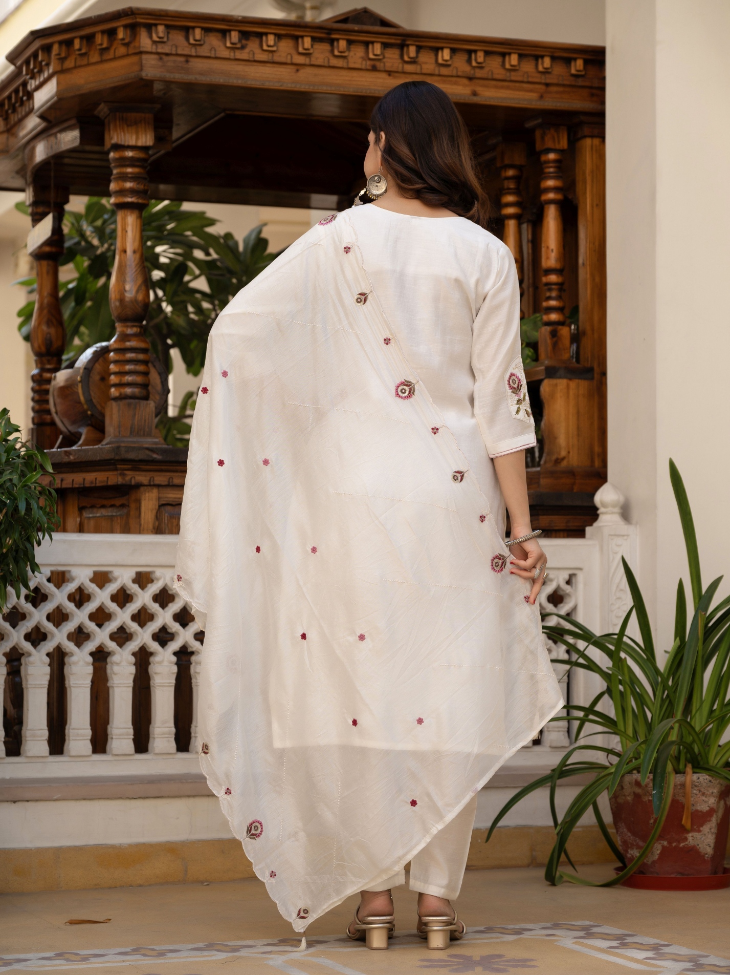 White Designer Embroidered Viscose Silk Anarkali Suit — alternate view