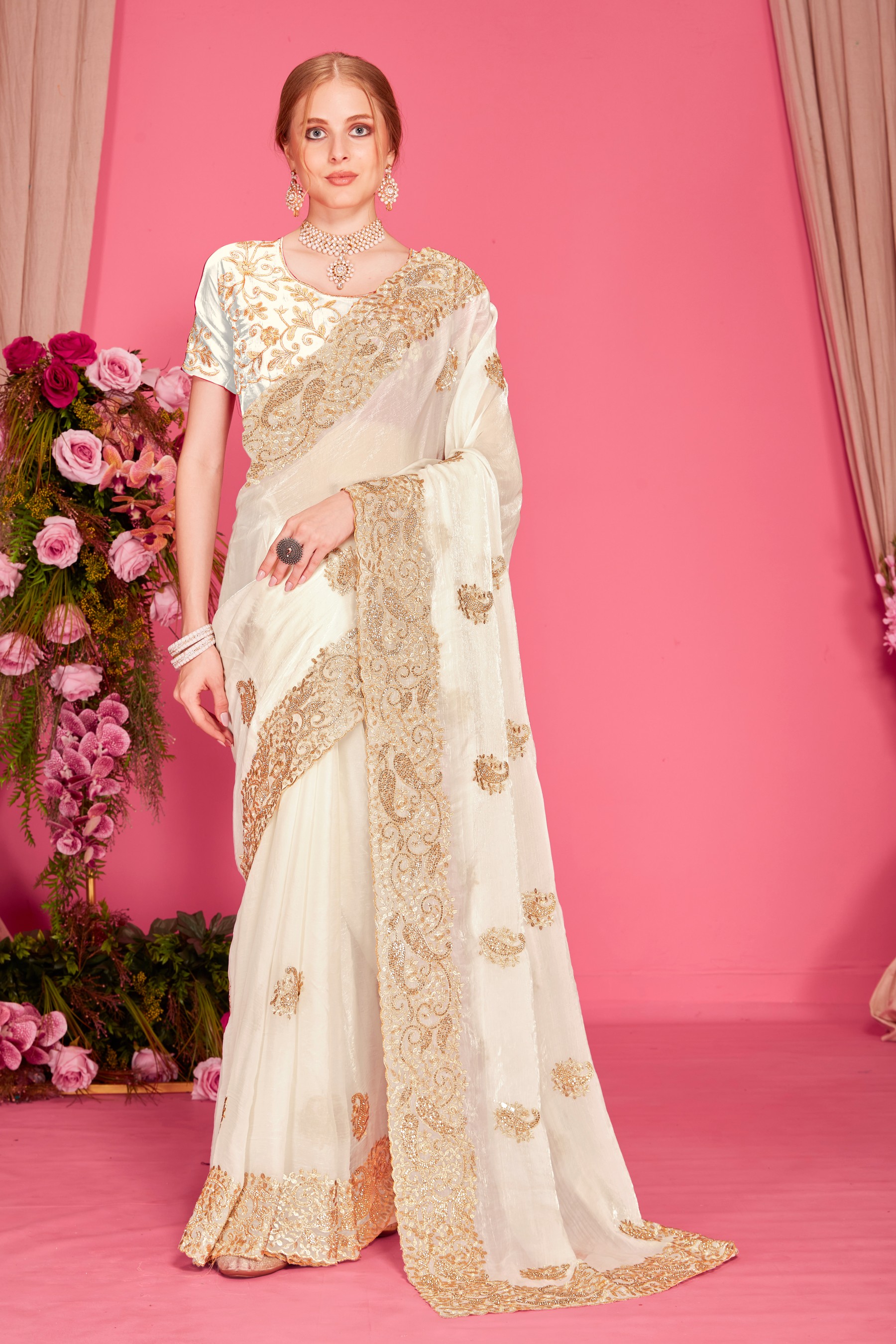 White Fendy Two Tone Silk Heavy Zari Embroidery Zircon Work Traditional Saree