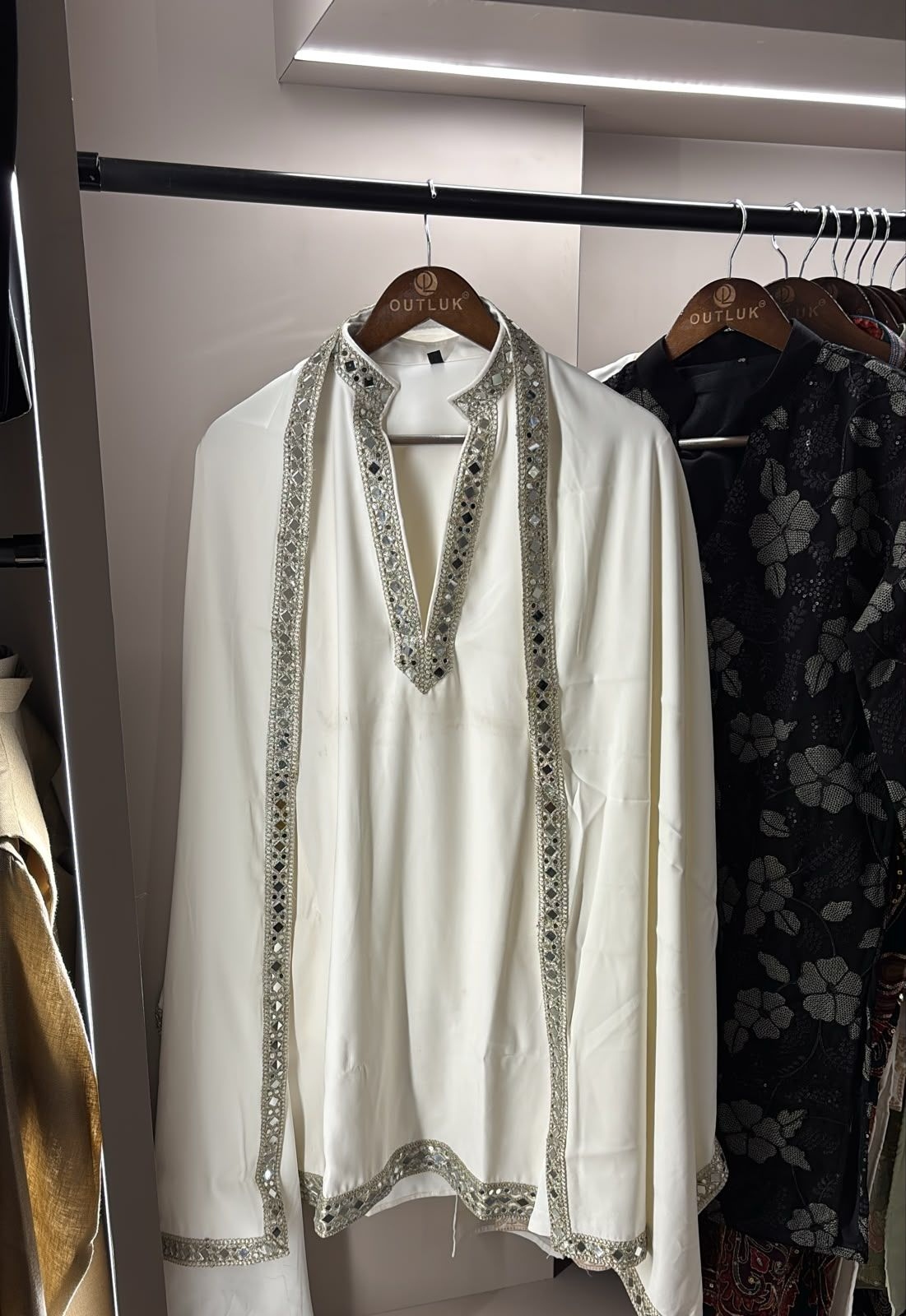 White Geometric Mirrorwork Lachaka Kurta Pyjama
