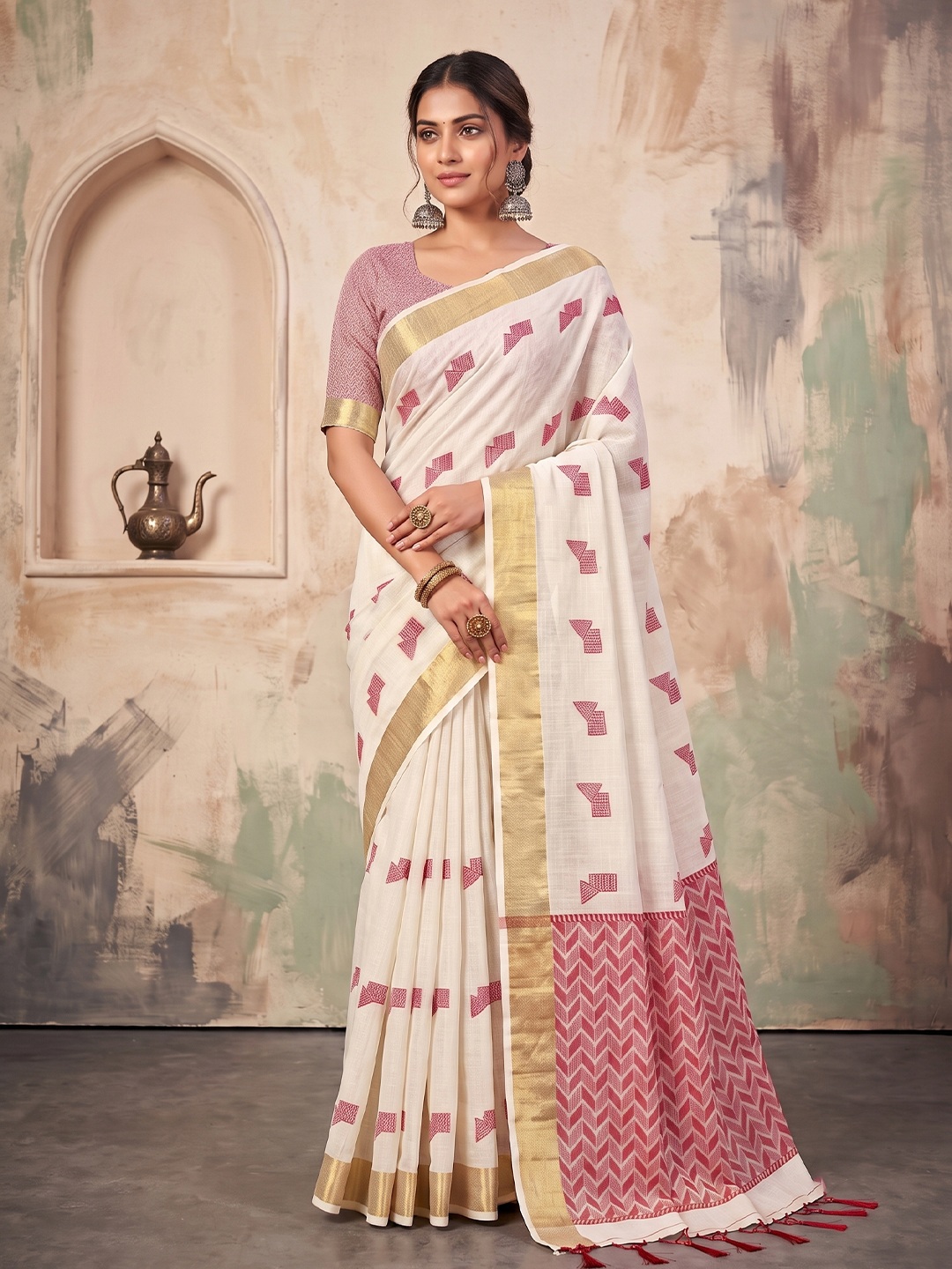 White Geometric Woven Linen Saree