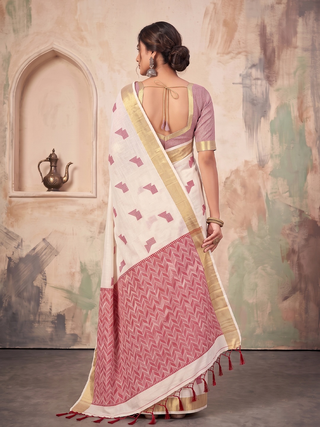 White Geometric Woven Linen Saree — alternate view
