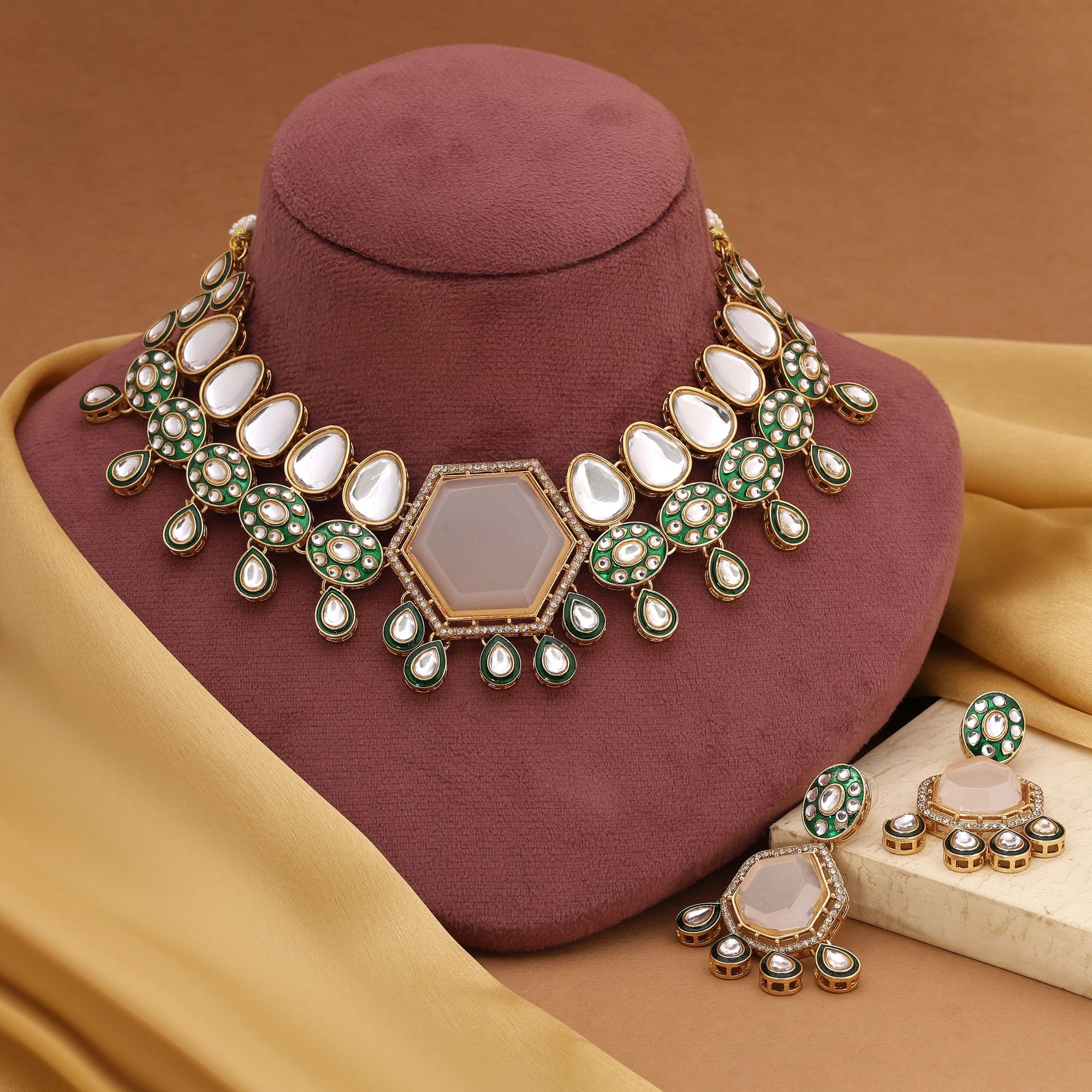 White Kundan Stone Classic Premium Function Wear Necklace