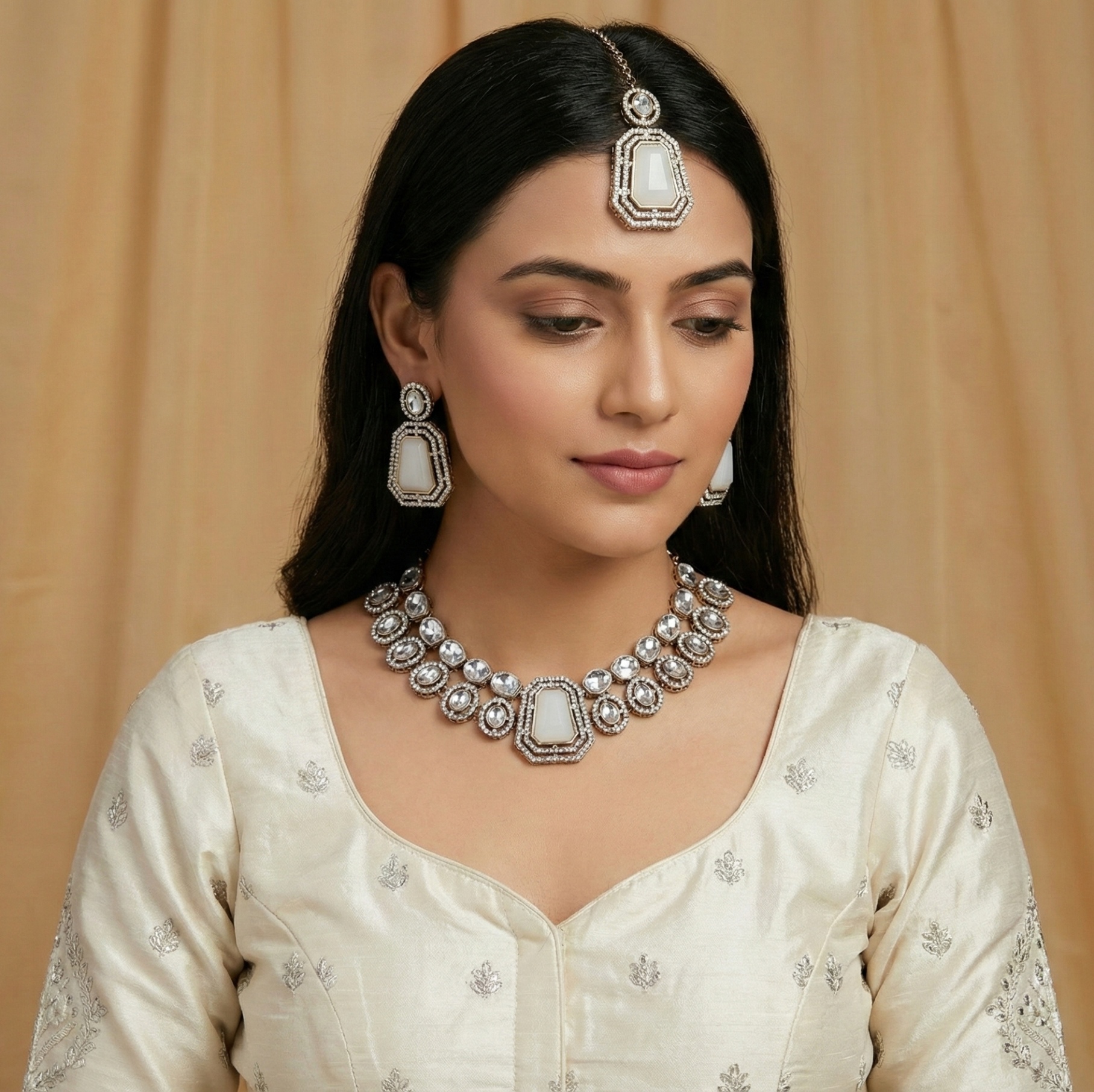 White Mirror Stone Alloy Wedding Necklace