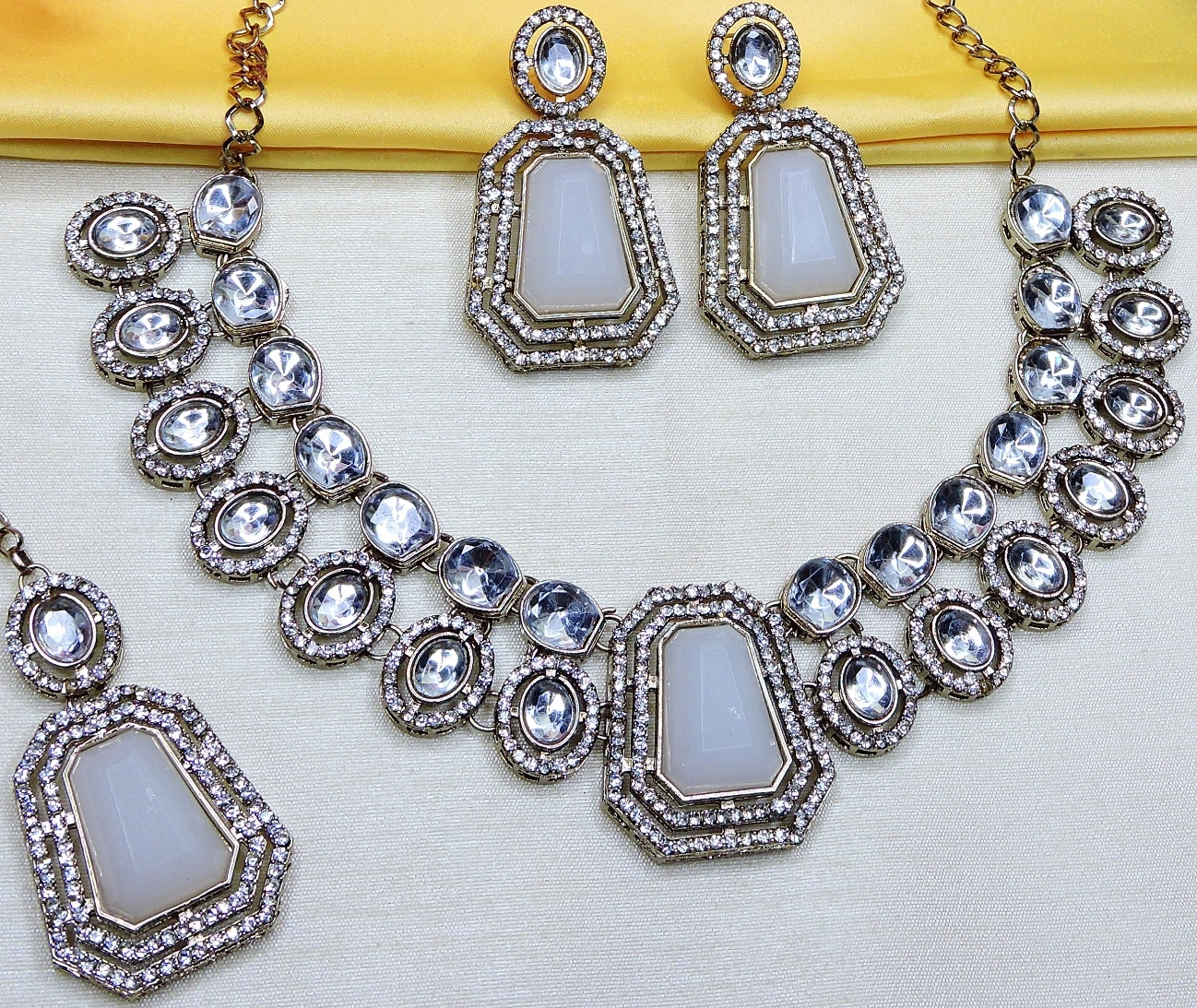 White Mirror Stone Alloy Wedding Necklace