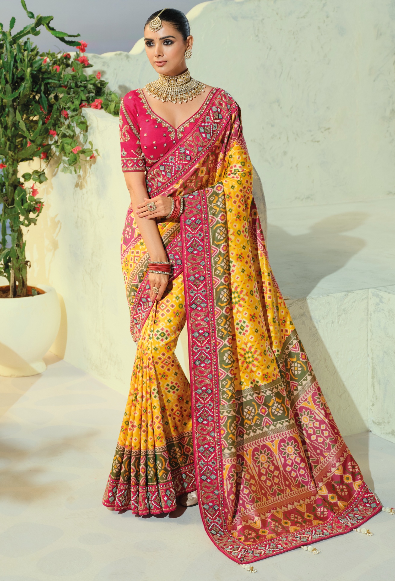 Yellow Rani Pink Patola Moti Pure Patan Saree